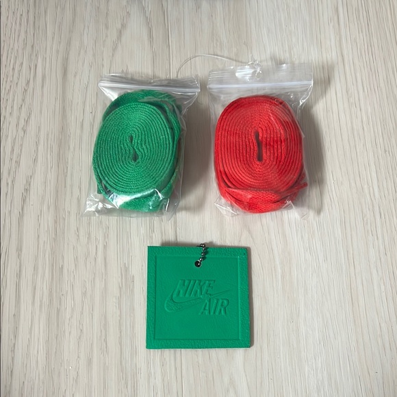 Jordan 1 Retro Lucky Green - Picture 7 of 7